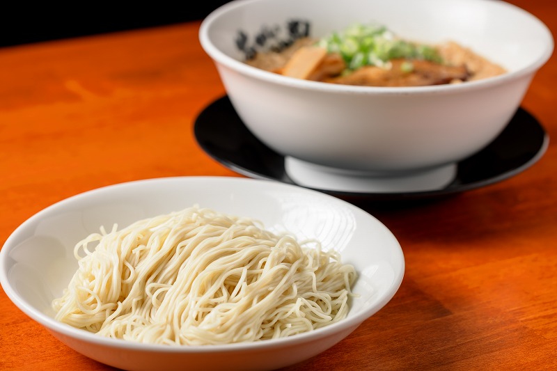 あがいやんせ 安い ハラミラーメン